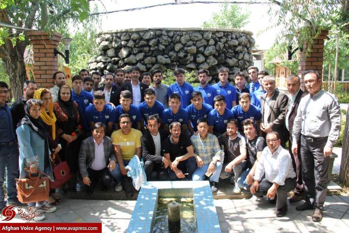 تیم ملی فوتسال زیر 20 سال افغانستان به تهران رسید؛ استقبال گرم مسئولین و هواداران فوتبال مهاجرین