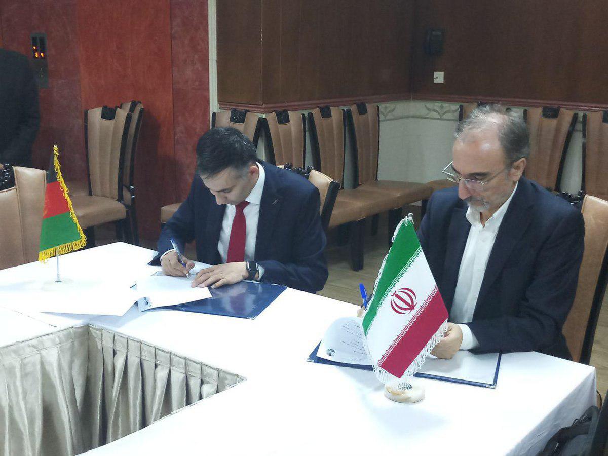 Iran, Afghanistan Sign New Agreement to Ameliorate Water Sharing from Hirmand