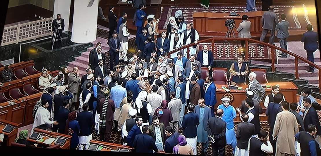 در نشست امروز پارلمان چه گذشت!