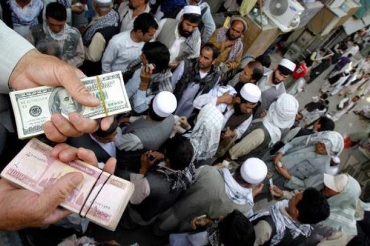 نگرانی‌ها از افزایش قیمت دالر در برابر پول افغانی