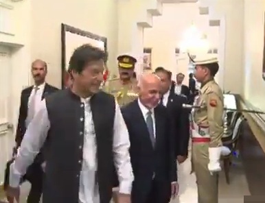 دیدار رئیس جمهور غنی با  عمران خان نخست وزیر پاکستان در اسلام آباد  
