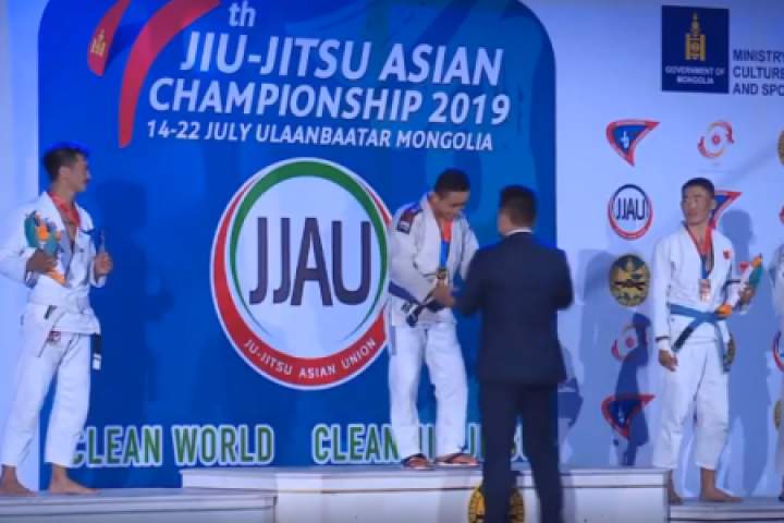 دو مدال حسین صفری در مسابقات آسیایی جوجیتسو