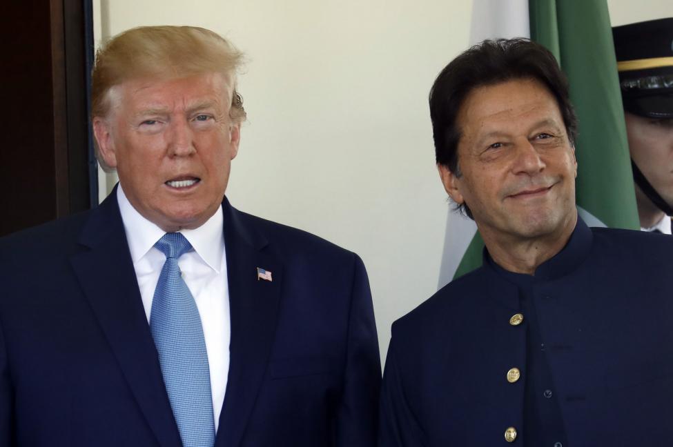 Trump hosts Pakistani PM, says he has plan to end Afghan conflict
