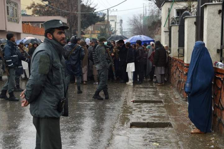 پاکستان صدور ویزا برای اتباع افغانستان را محدود کرد