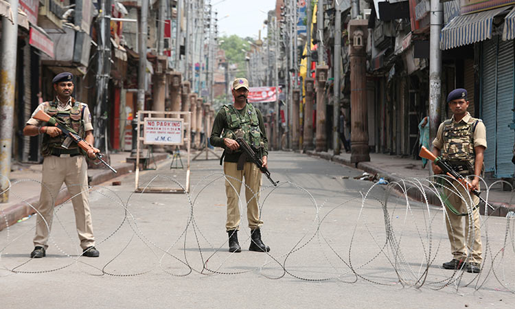 4,000 detained by India in Kashmir since autonomy stripped: Govt. source