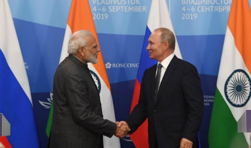 India opens $1B credit line for Russian Far East