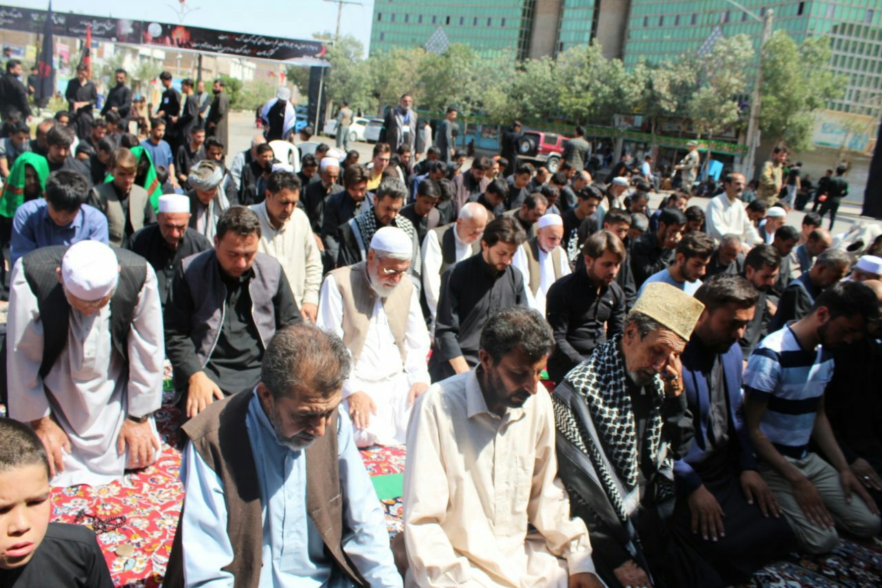 برگزاری نماز وحدت آفرین در ظهر تاسوعای حسینی در هرات