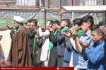 تصاویر /  نماز ظهر عاشورا با حضور پرشور عزاداران حسینی در شهر کابل  