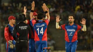 تیم ملی کریکت افغانستان با شکست بنگلادش و ۱۲برد پیهم دوباره رکورد ثبت کرد
