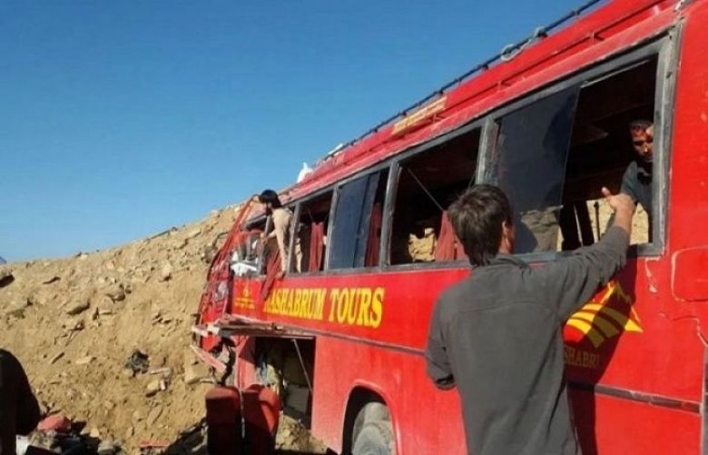 26 killed as passenger bus crashes into mountain in Babusar, Pakistan