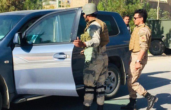 Police Removed Tints of 100 Vehicles in Kabul: MoI