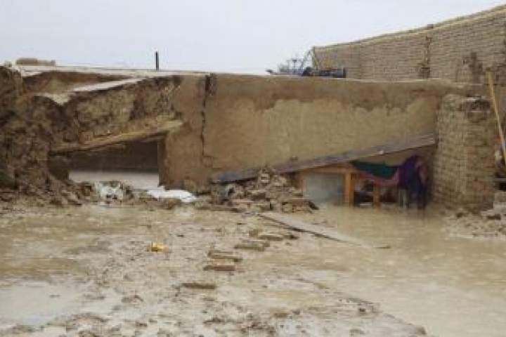 اولین سیلاب خزانی در سمنگان جان یک زن را گرفت و 80 خانه را ویران ساخت