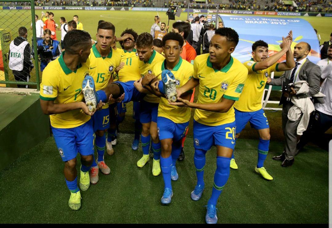 حرکت زیبا و جالب بازیکنان تیم نوجوانان برزیل
