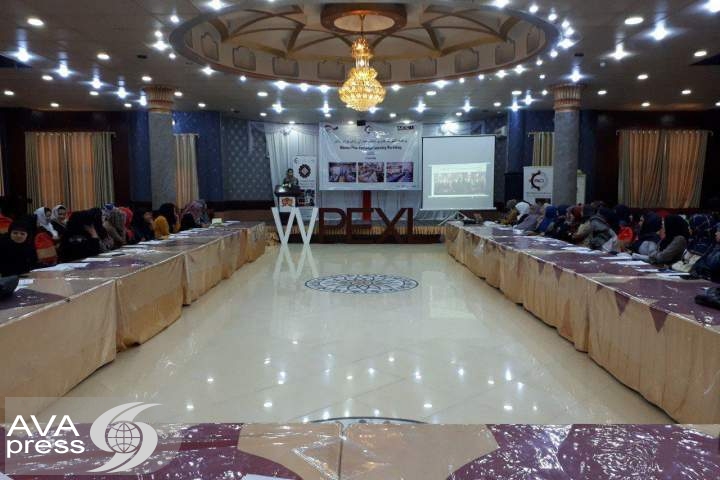 برنامۀ "اشتراک‌گذاری تجارب تجارتی زنان برای زنان" در بلخ برگزار شد