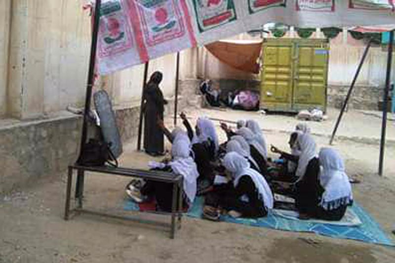 کمبود صنف درسی در مکاتب مرکز غزنی/ وعده مقامات برای حل مشکلات