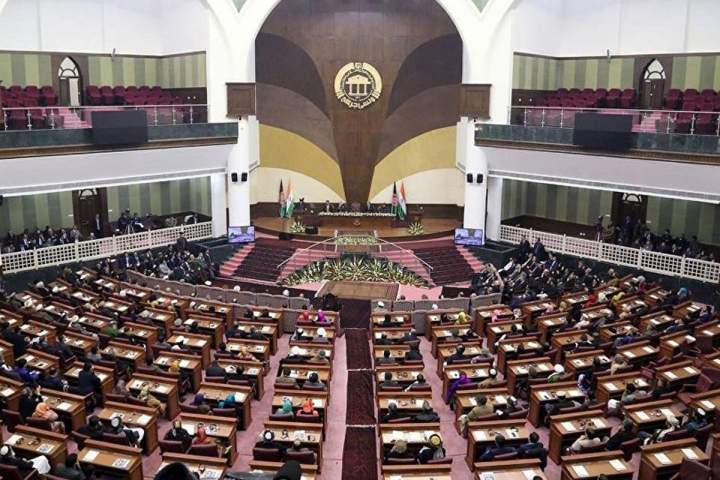 بحران مالی حکومت افغانستان را تهدید می کند