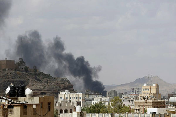 حملات توپخانه‌ای متجاوز سعودی به «الحدیده» یمن