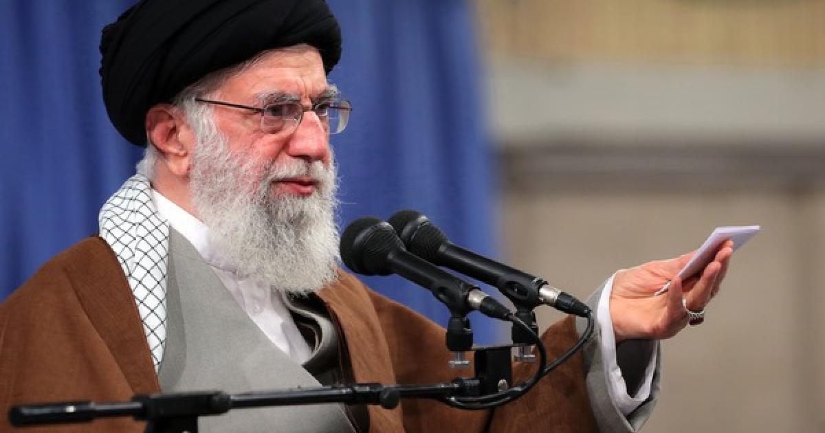 Imam Khamenei blasts Americans for unauthorized trips to regional states