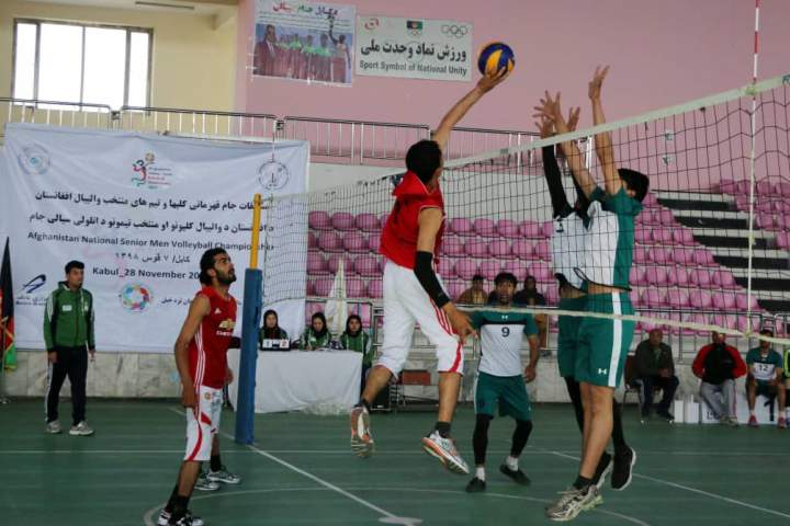 چهارمین روز مسابقات والیبال با پیروزی کام ایر و حیدر جیلانی پایان یافت