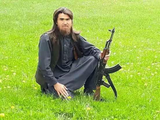 افراد ولسوال نام نهاد طالبان برای ولسوالی بلخاب به نیروهای امنیتی پیوستند