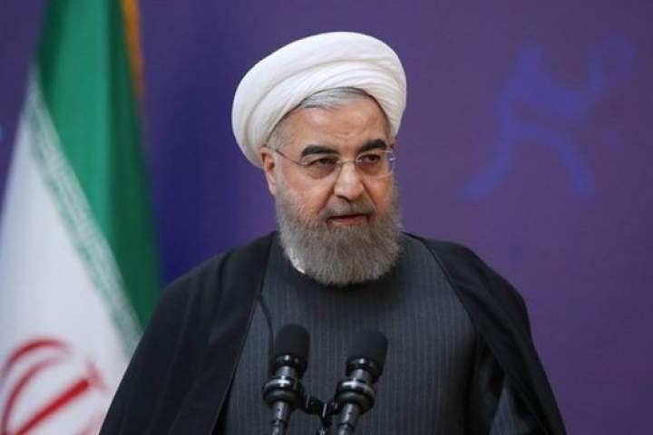 حسن روحاني: ښايي د خپلو ستونزو د حل لپاره له روسیې میلیاردونه ډالر پور کړو