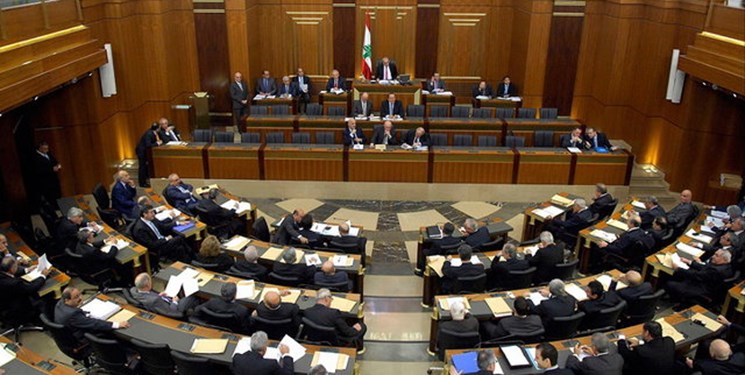 رایزنی‌‌های پارلمان لبنان برای انتخاب نخست‌وزیر جدید به تعویق افتاد