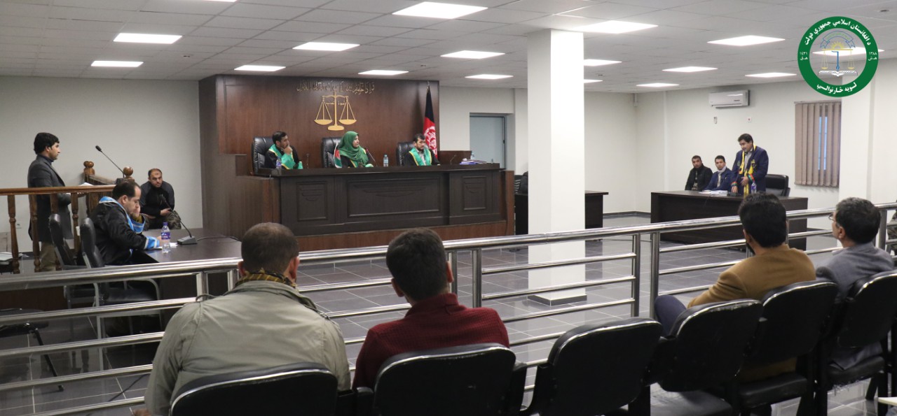 محاكمه 36 تن از مقام‌های عالی رتبۀ دولتی، به اتهام فساد اداری