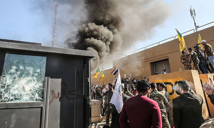 حمله معترضین خشمگین به سفارت امریکا در منطقه سبز بغداد