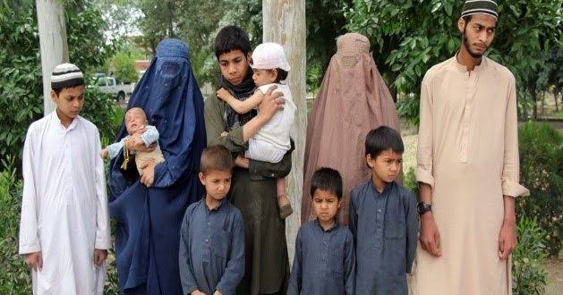 126 زن و کودک تروریست های داعش در ننگرهار به اقارب شان در پاکستان تحویل داده شدند