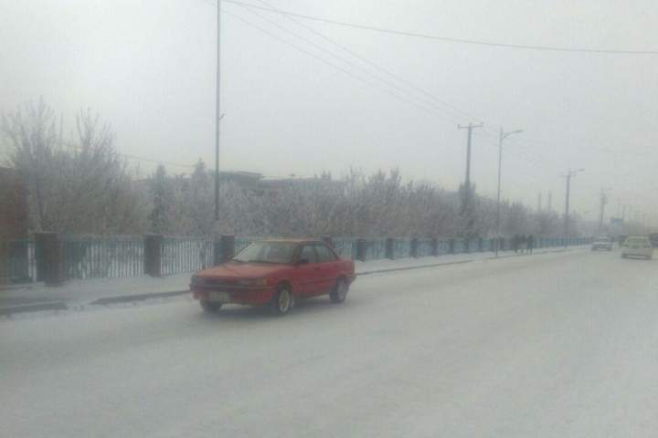 بر اثر بارش برف، شاهراه کابل_قندهار و چند ولسوالی غزنی مسدود شد