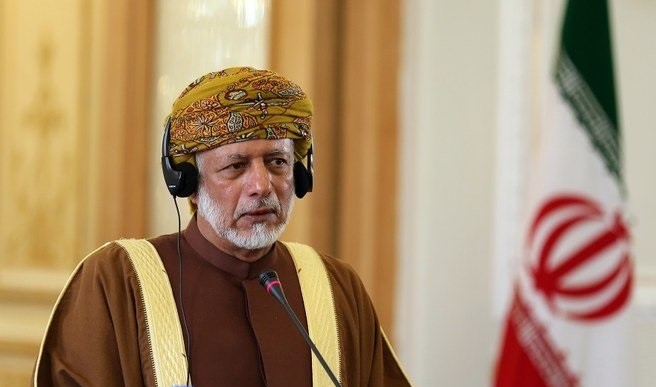 Omani FM Holds Talks with Zarif during Iran Visit