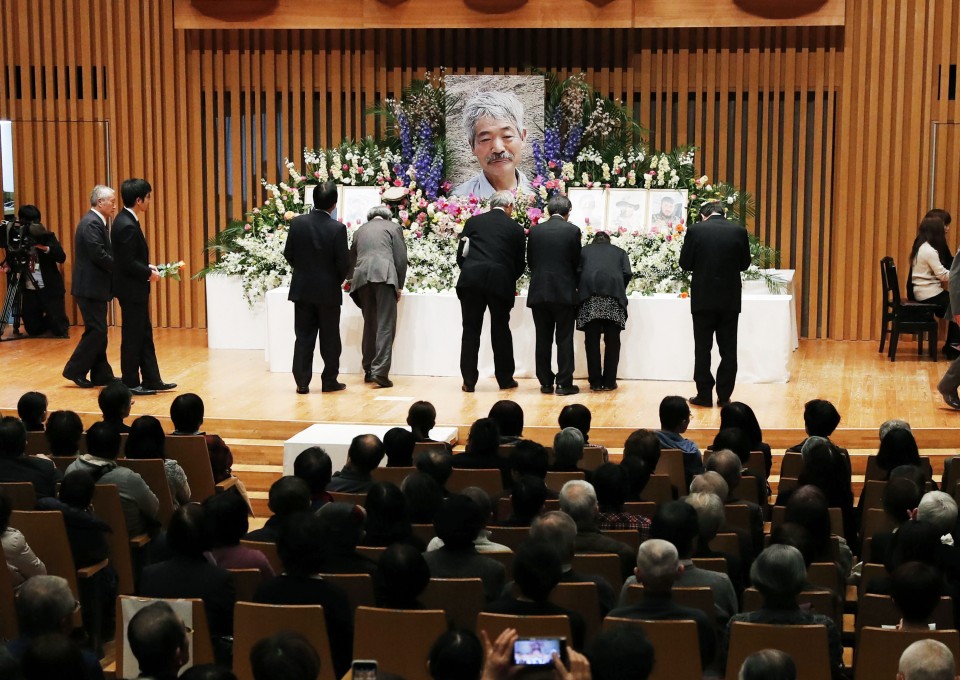5,000 attend Fukuoka ceremony for Japanese doctor killed in Afghanistan
