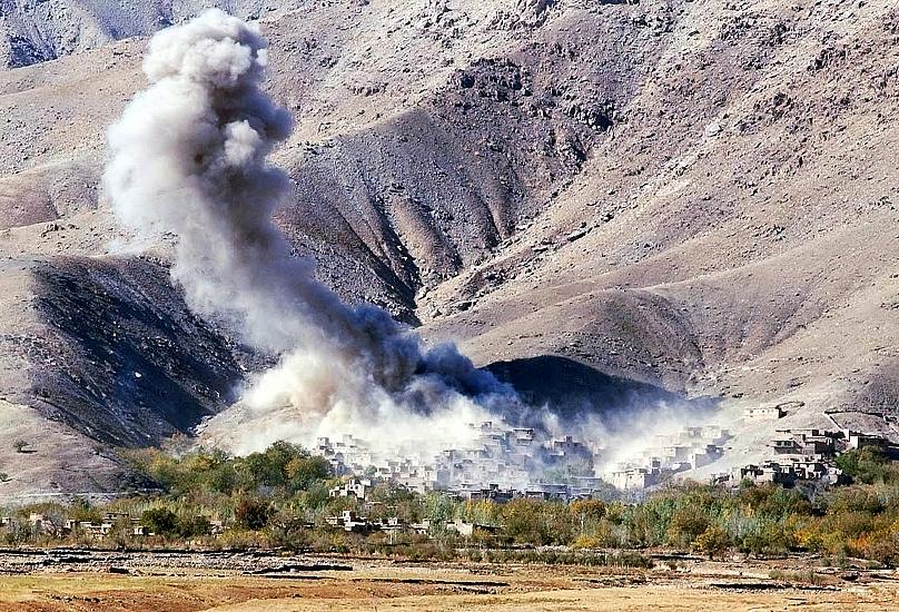 امریکا  سال گذشته ۷ هزار و ۴۲۳ بمب و مهمات دیگر بر سر افغانستان ریخت