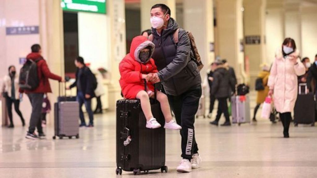 کشورهای خارجی در حال انتقال شهروندان خود از چین/ آمار مرگ ویروس کرونا در چین به ۱۳۲ نفر رسیده است