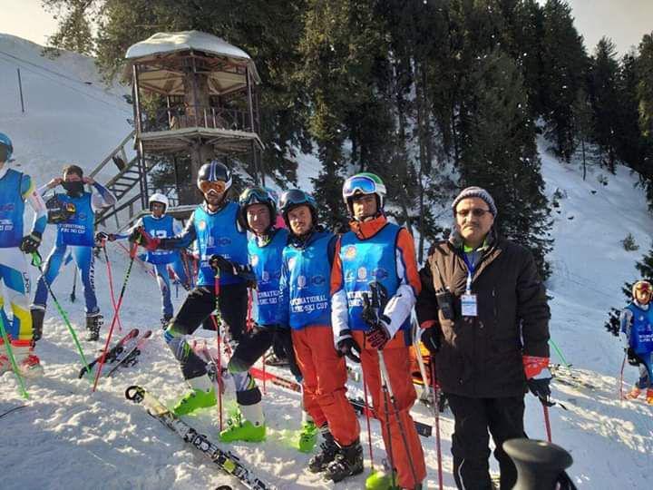 رقابت های بین المللی اسکی سوات پاکستان با حضور ملی پوشان افغانستان آغاز شد