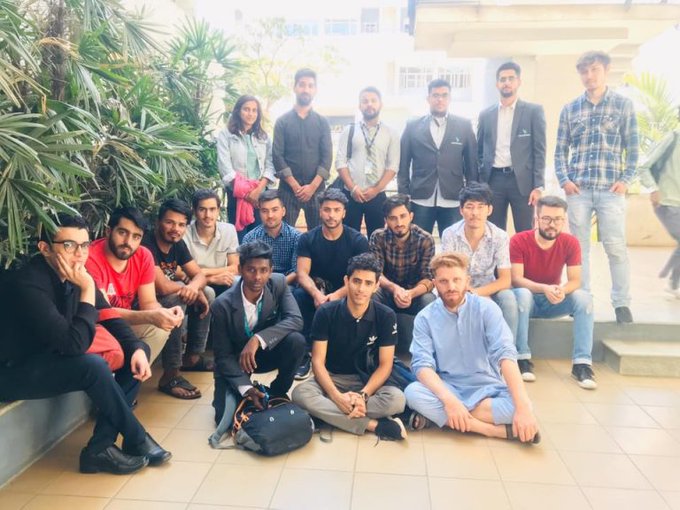 دانشجویان بورسیه در هند: پول نان و ترانسپورت نداریم