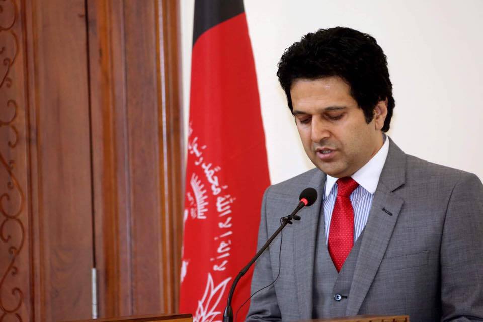 مجیب رحیمی: عبدالله عبدالله حکومت مشروع ثبات و همگرایی را به مردم افغانستان اعلام می کند