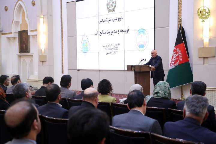 در پنج سال آینده، تمام آب های افغانستان جهت پیدا خواهد کرد/ وزارت انرژی و آب به دو اداره تقسیم شد