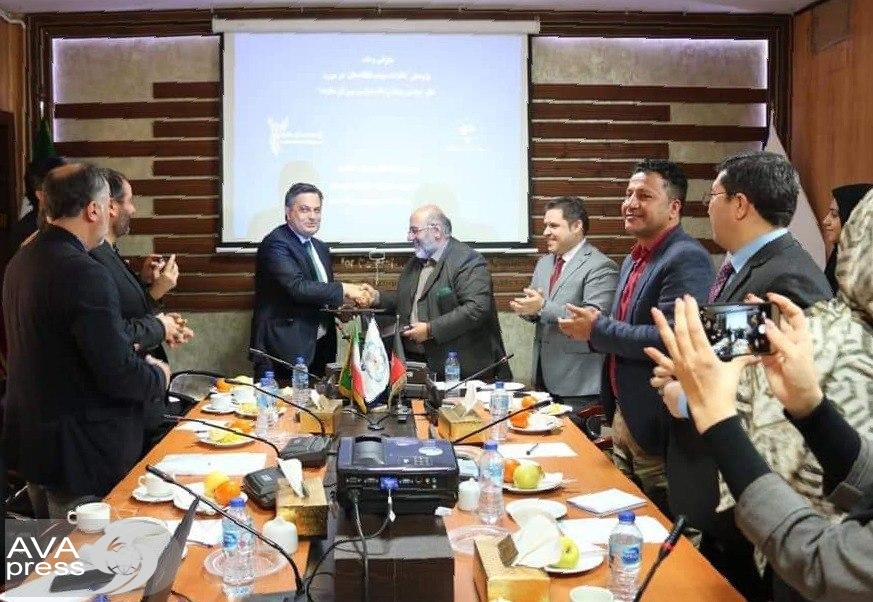 تفاهمنامه همکاری انیستیتوت مطالعات استراتژیک افغانستان و موسسه مطالعات آسیای مرکزی و افغانستان امضا شد