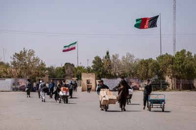 Afghanistan reopens border with Iran