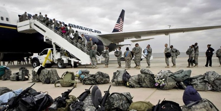 عقب‌نشینی کامل بخشی از نیروهای ائتلاف آمریکایی از یک پایگاه در غرب عراق