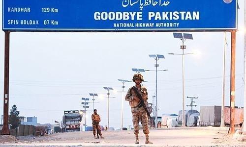 پاکستان گذرگاه چمن را برای یک هفته دیگر مسدود کرد