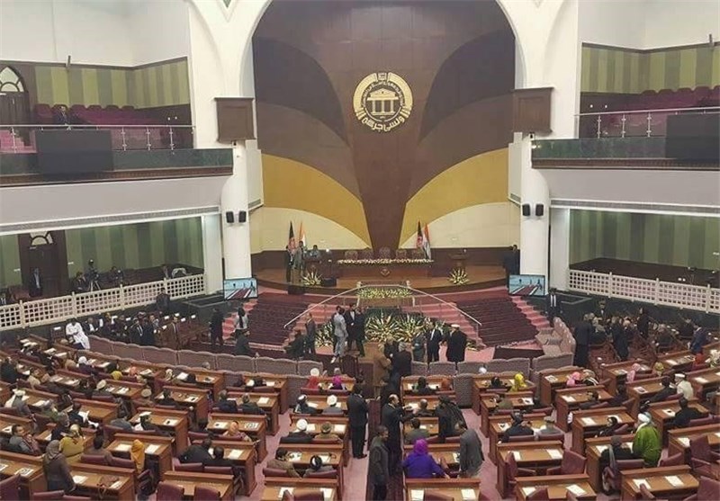 مجلس برای حل تنش‌های سیاسی میان غنی و عبدالله کار می‌کند