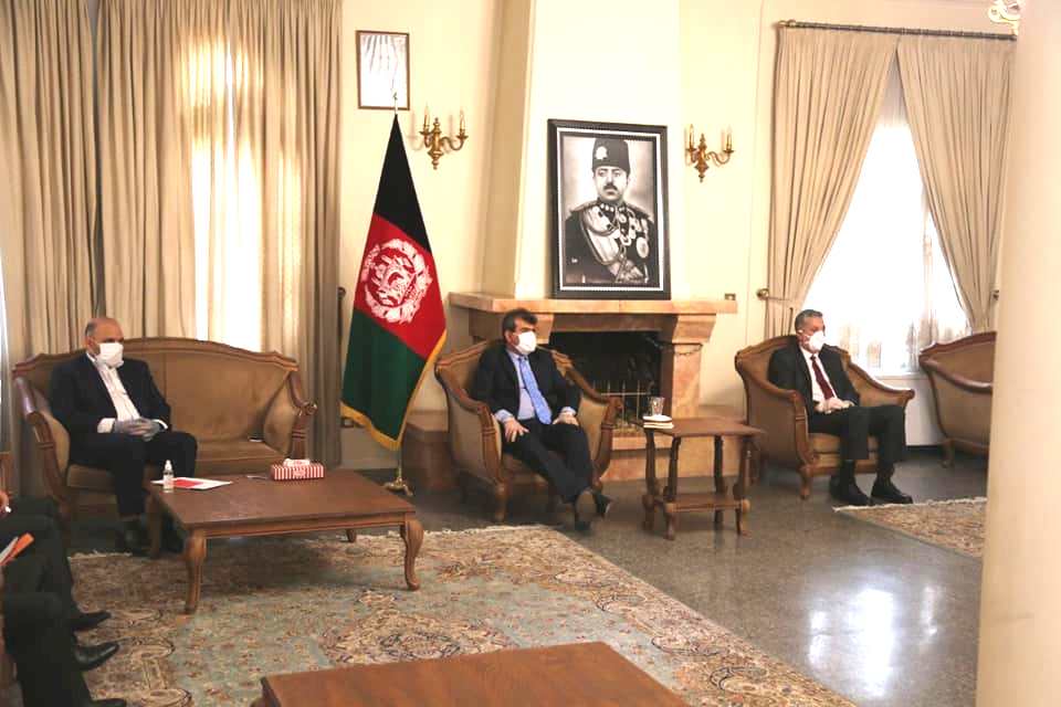 خدمات قونسلی سفارت افغانستان در تهران هم‌چنان محدود به امور عاجل و وفیات/ تشکیل کمیته پی‌گیری مشکلات مهاجرین
