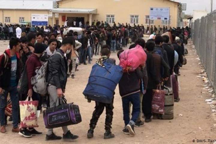 بازگشت مهاجرین از ایران حدود 50 درصد کاهش پیدا کرده است