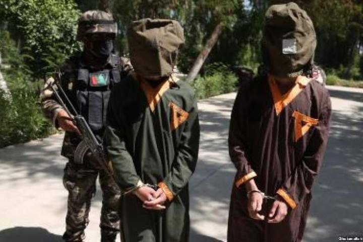 پولیس دو تن را به اتهام همکاری با داعش در کابل بازداشت کرد