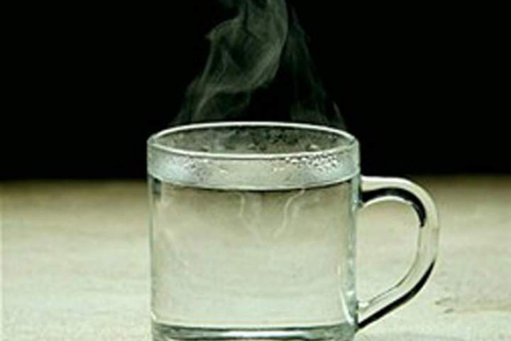 خواص فوق العاده نوشیدن آب جوش ولرم بر سلامت