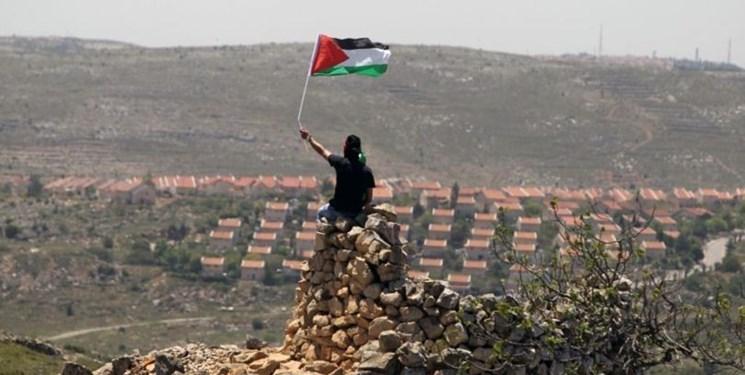 حماس: امریکا منزوی شده/ اشغالگر را بیرون خواهیم کرد