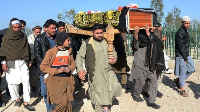 افغانستان کې تېره اونۍ تاوتریخوالی کابو ۳۰۰٪ ډېر شوی