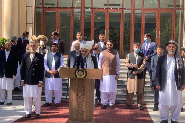 اشرف غنی: طالبان یک واقعیت جامعه افغانستان است/ وزن سیاسی این گروه تنها در میز مذاکره تثبیت می‌شود نه میدان جنگ